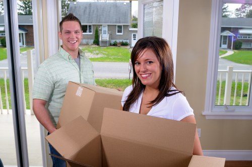 Residential moving help for flats and houses in Putney