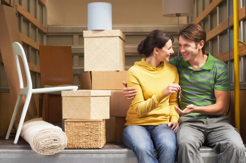 Trusted Putney moving company assisting with a well-organised move